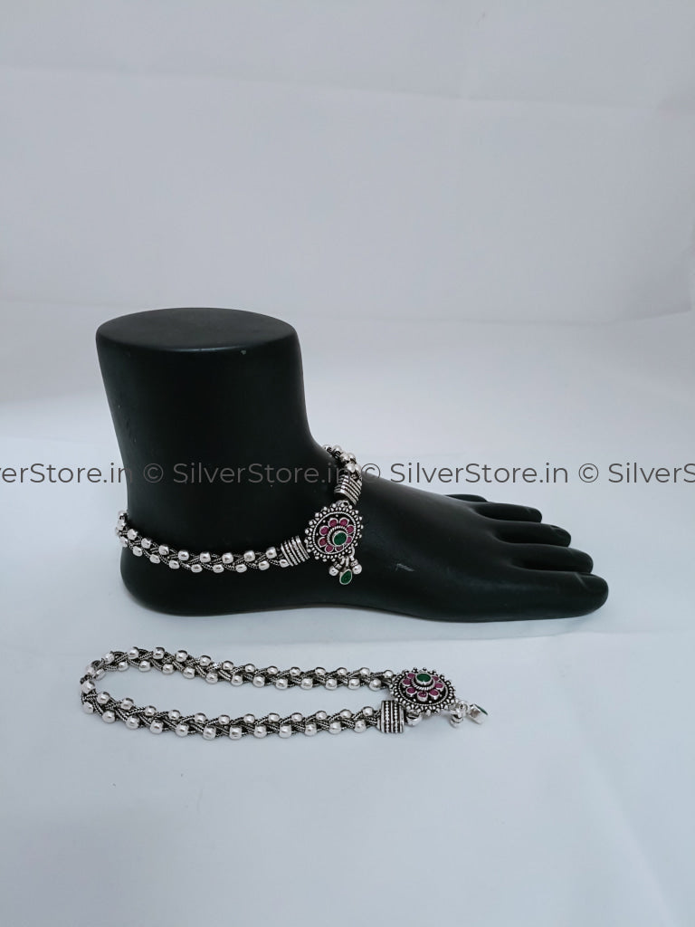 Silver Payal / Anklet - 925 -Gajra Pattern With Beads & Broch An-9