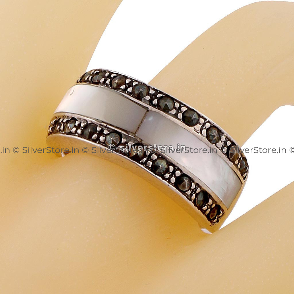 925 Designer Silver Ring With Semi-Precious Stone