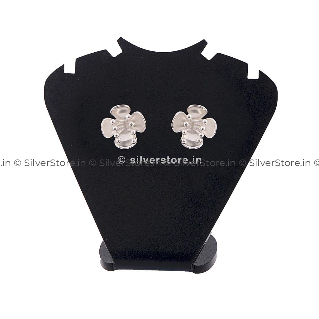 Silver Earing