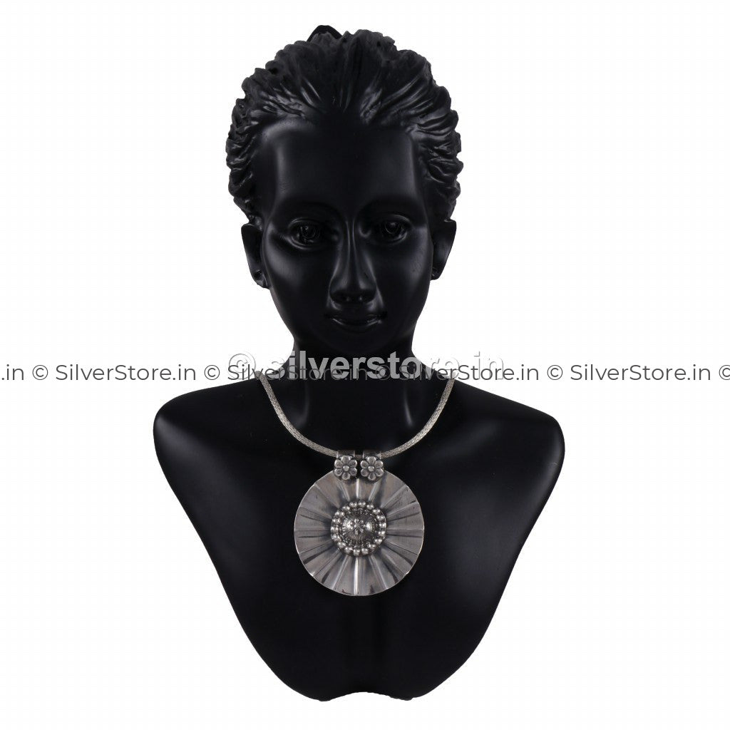 Silver Pendant With Chain Pendant