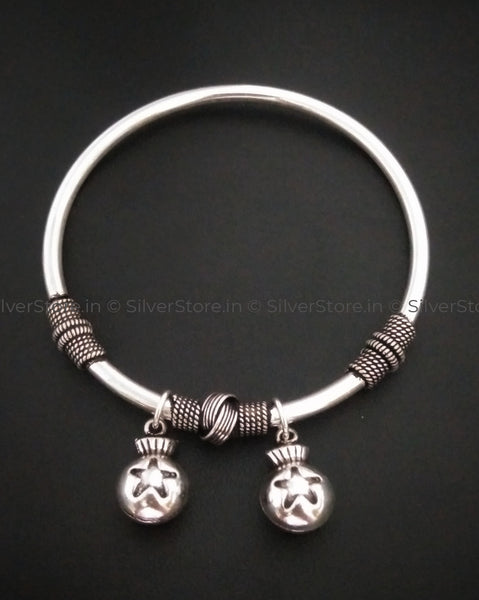 Silver Star ball Charm Bracelet